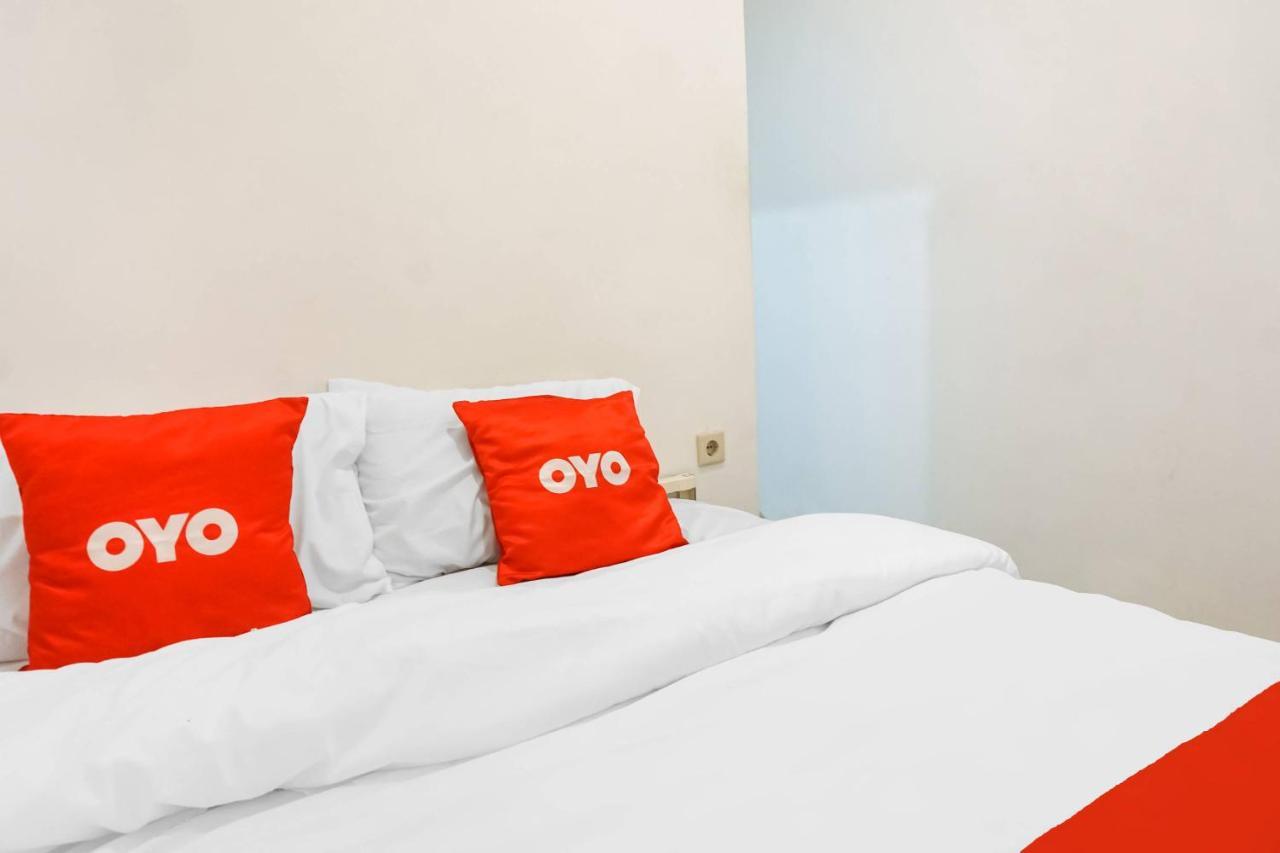 Hotel OYO 91074 Stariez Senen Syariah Jakarta Exterior foto