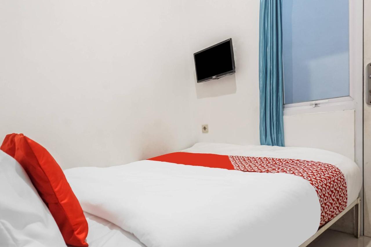 Hotel OYO 91074 Stariez Senen Syariah Jakarta Exterior foto