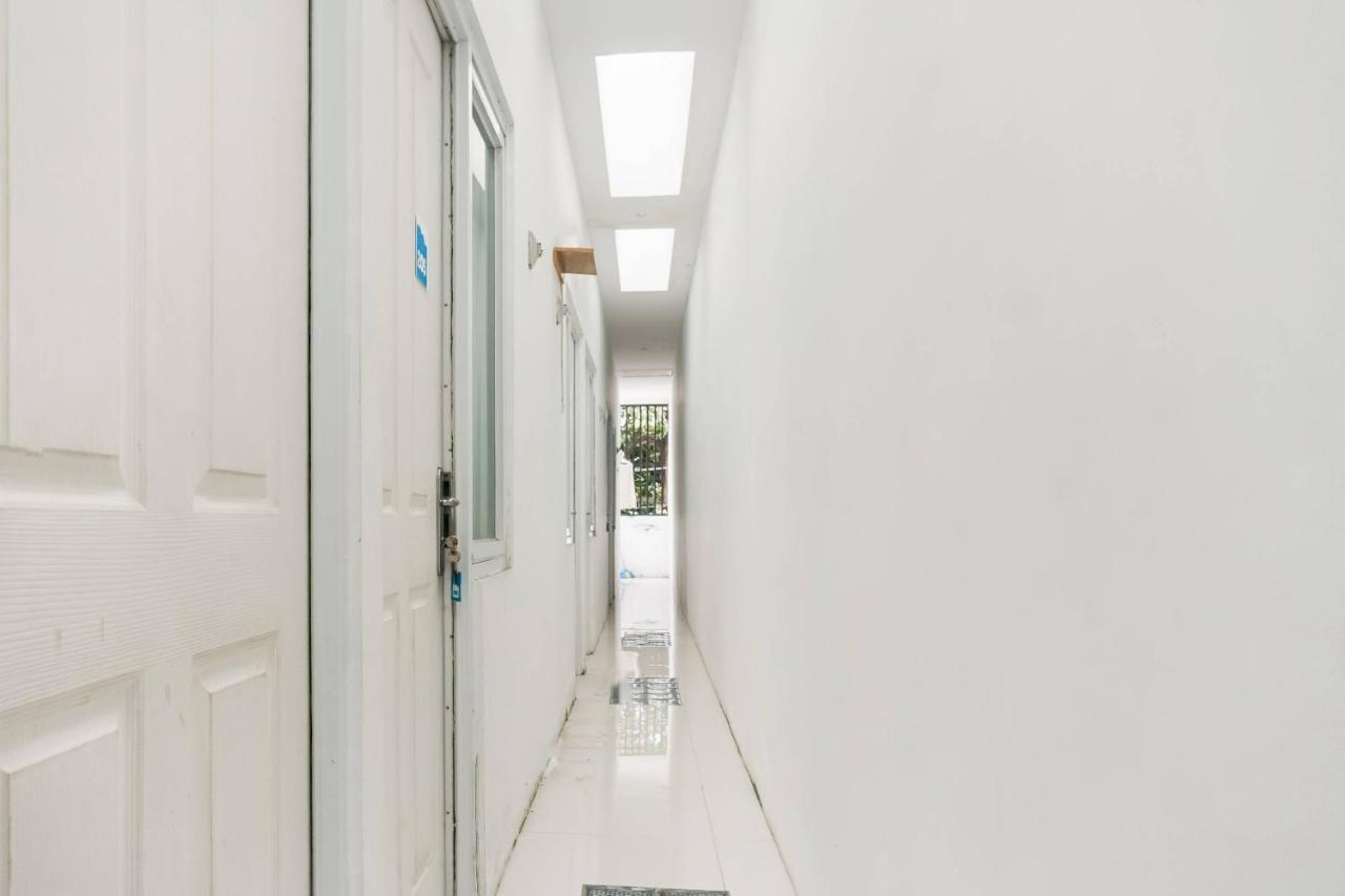 Hotel OYO 91074 Stariez Senen Syariah Jakarta Exterior foto