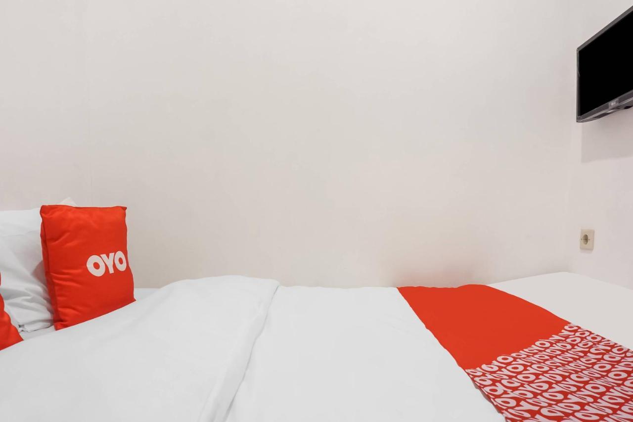 Hotel OYO 91074 Stariez Senen Syariah Jakarta Exterior foto